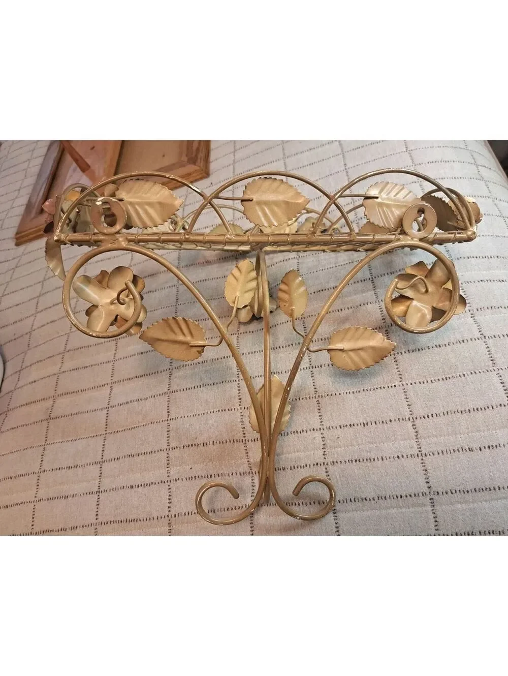 Vintage Italian Toleware Wire Mesh Wall Shelf w/ Hand-Painted Roses 8